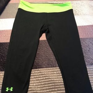 UA Cropped compression leggings